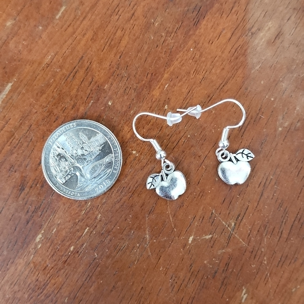 Apple earrings - Picture 1 of 1